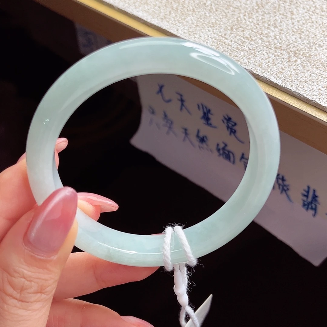 翡翠未镶嵌手镯手镯