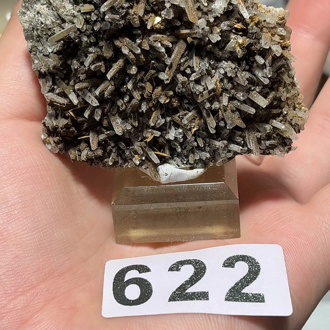 未镶嵌水晶大型摆件（非配饰）