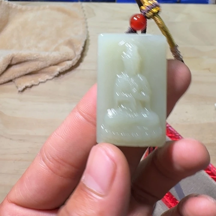 未镶嵌和田玉（糖玉）挂件