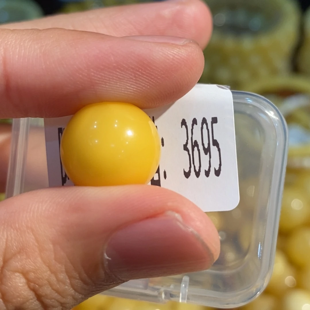 琥珀未镶嵌珠宝奇石3695