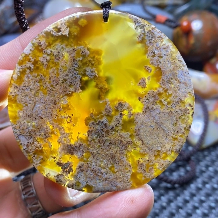 玛瑙/玉髓颈饰未镶嵌