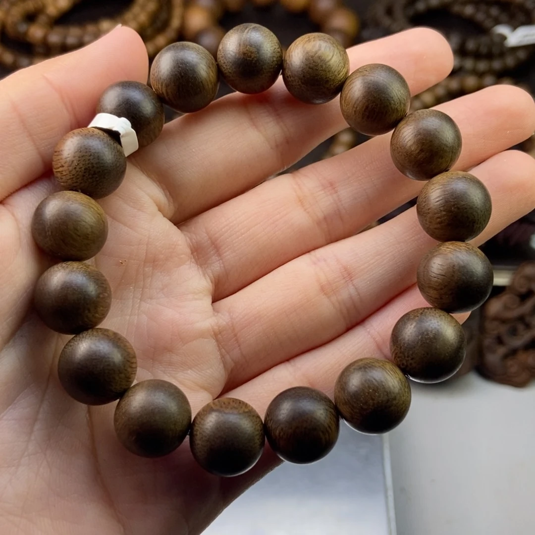 手串沉香?*雨越南芽庄白