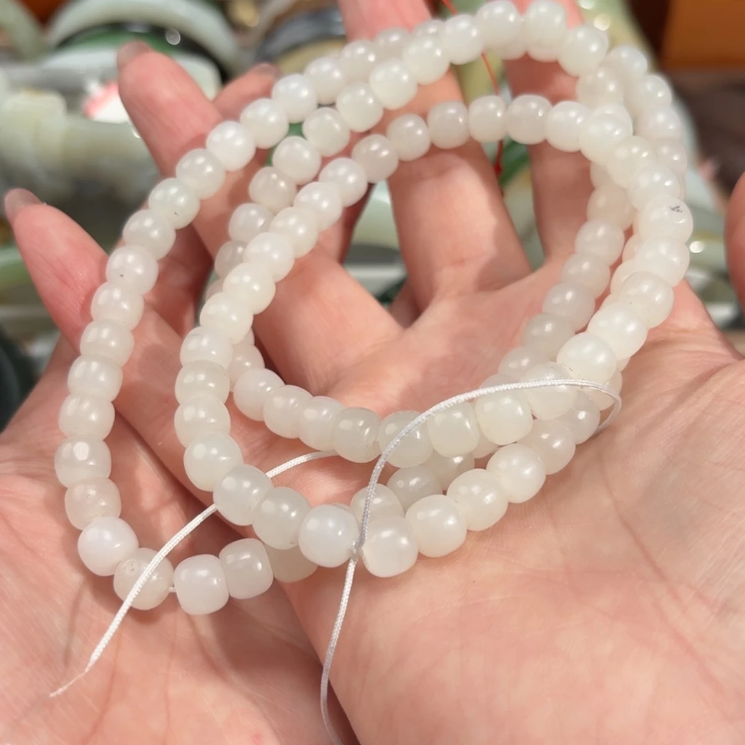 和田玉珠子未镶嵌承***?