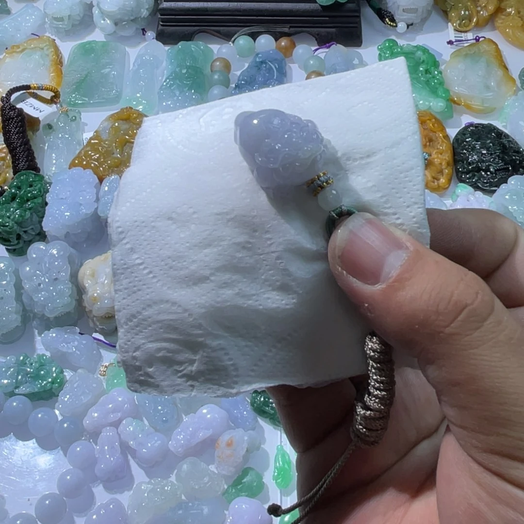 翡翠颈饰未镶嵌天然