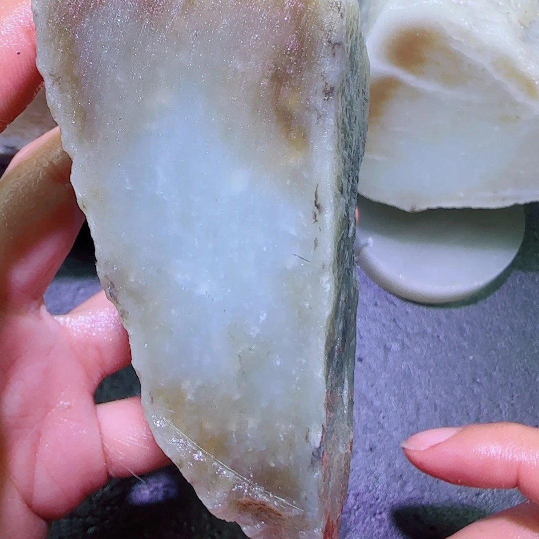 和田玉未镶嵌珠宝半成品