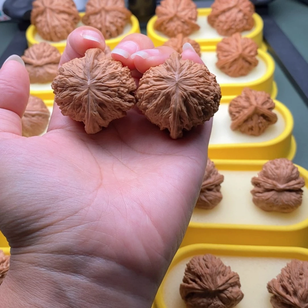 文玩核桃把件石籽磨