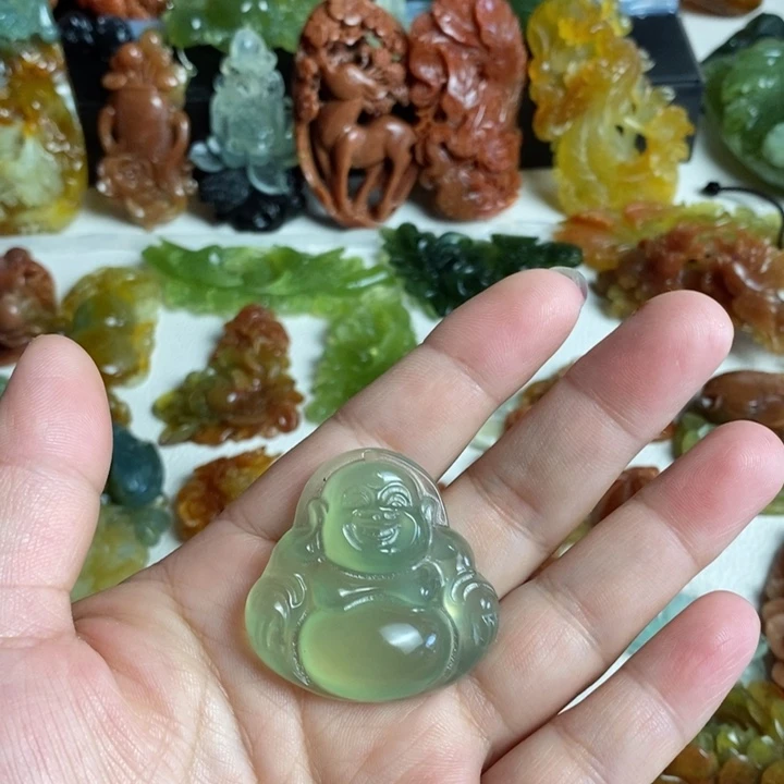 蛇纹石玉未镶嵌颈饰