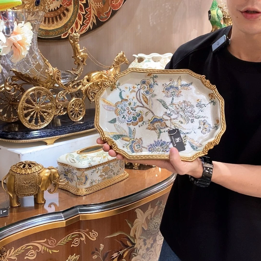 黄铜花想容铜配陶瓷小托盘