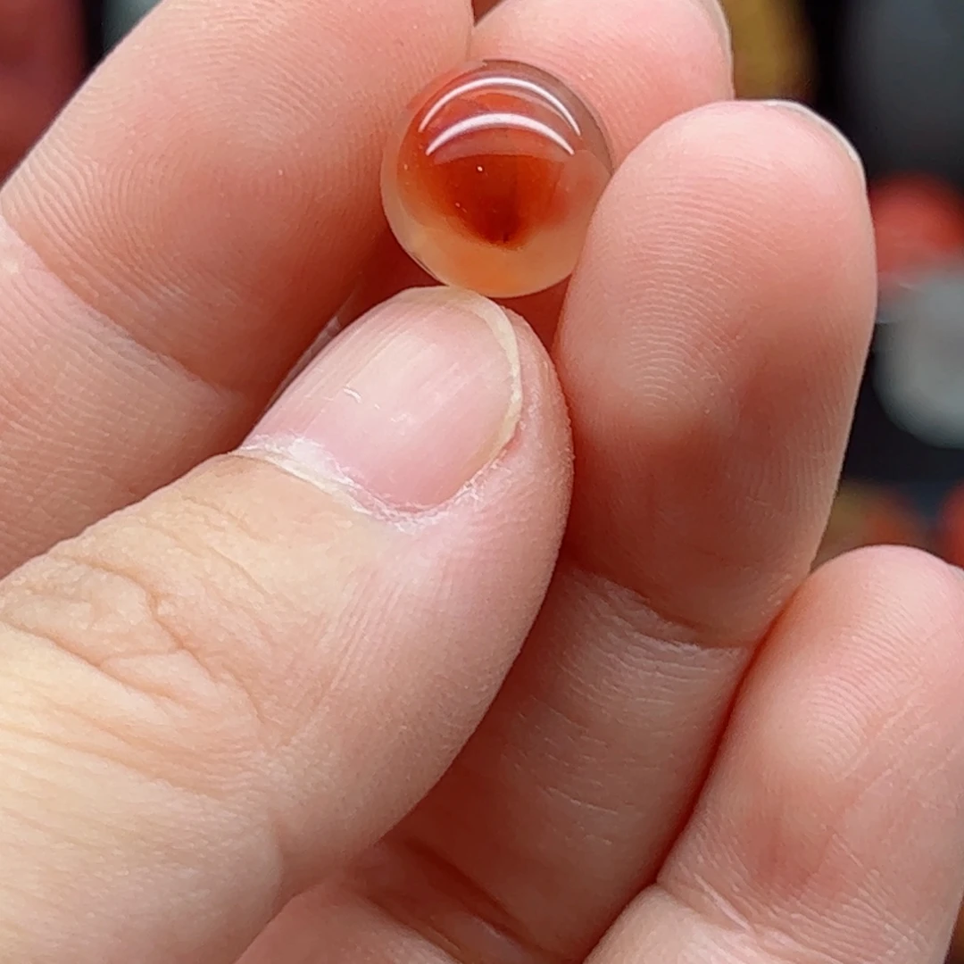 南红玛瑙配饰未镶嵌