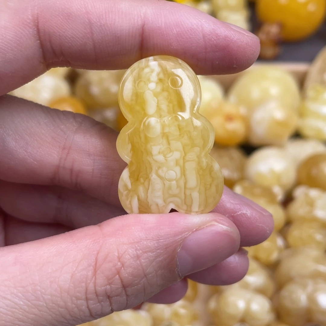 琥珀裸石未镶嵌蜜蜡