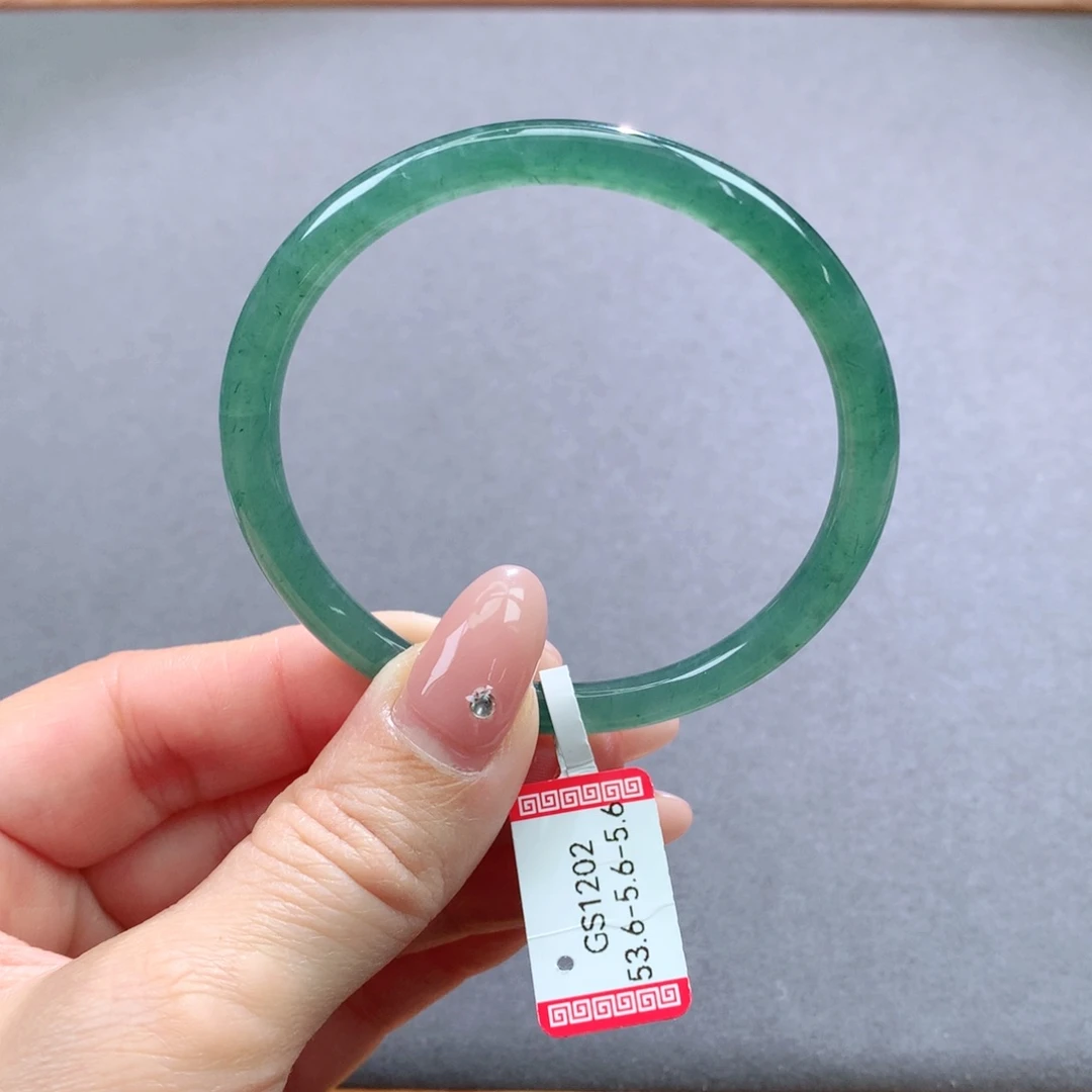 翡翠手镯未镶嵌天然翡翠手镯叮当镯