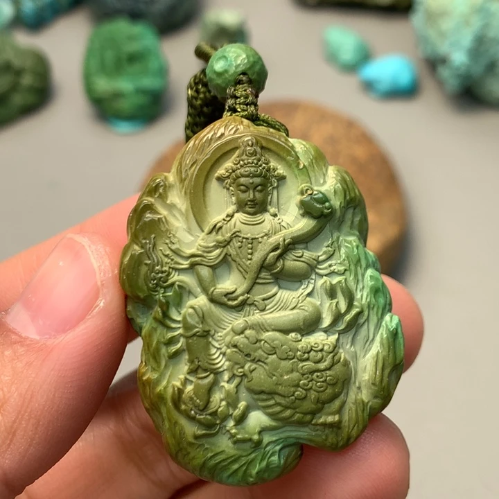 绿松石未镶嵌颈饰