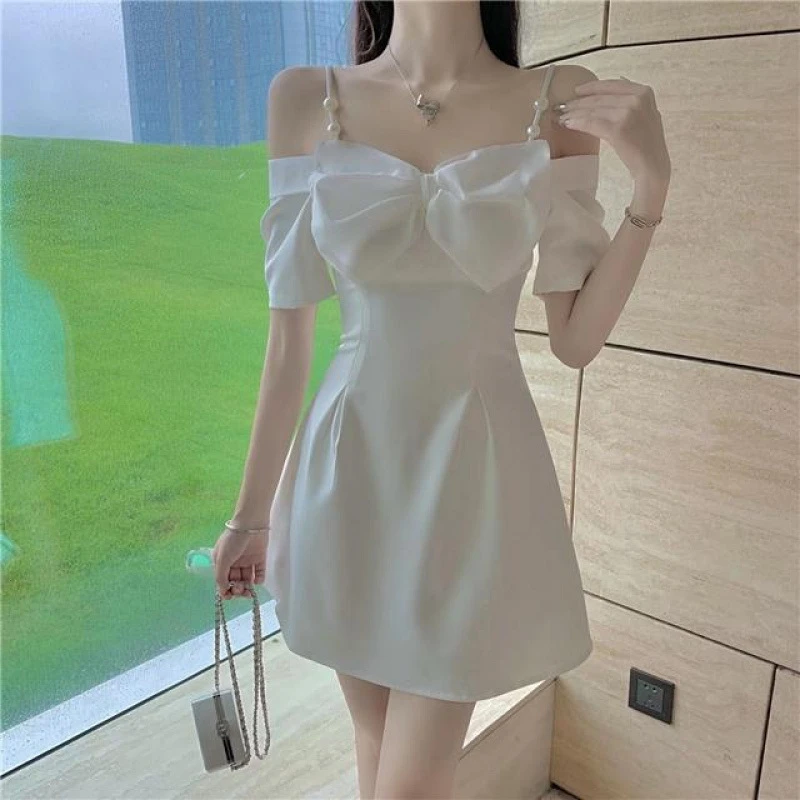 2025夏季新款名媛气质性感结一字肩吊带连衣裙高级感生日礼服