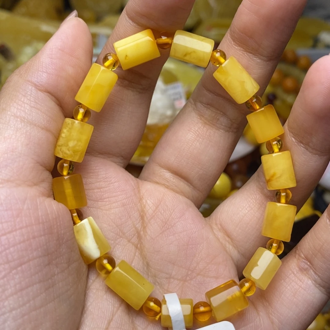 未镶嵌琥珀珠宝奇石