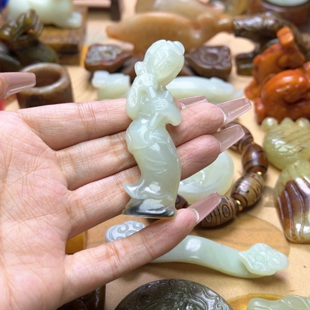 【闪购商品】蛇纹石玉颈饰未镶嵌