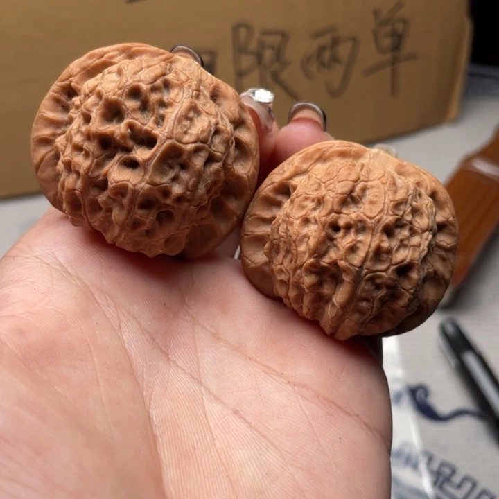 一****把件文玩核桃血麒麟40