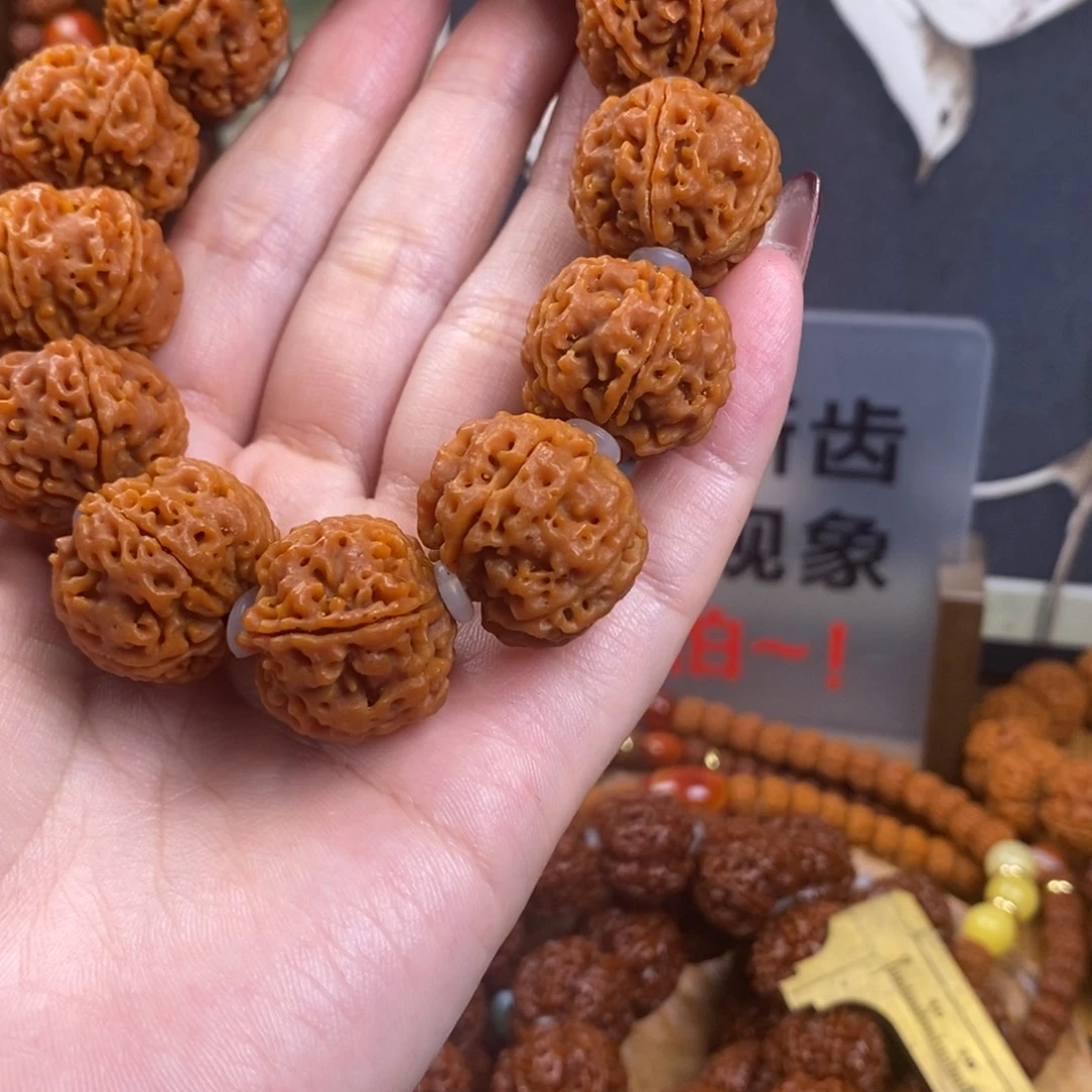 吊坠金刚菩提225。半。