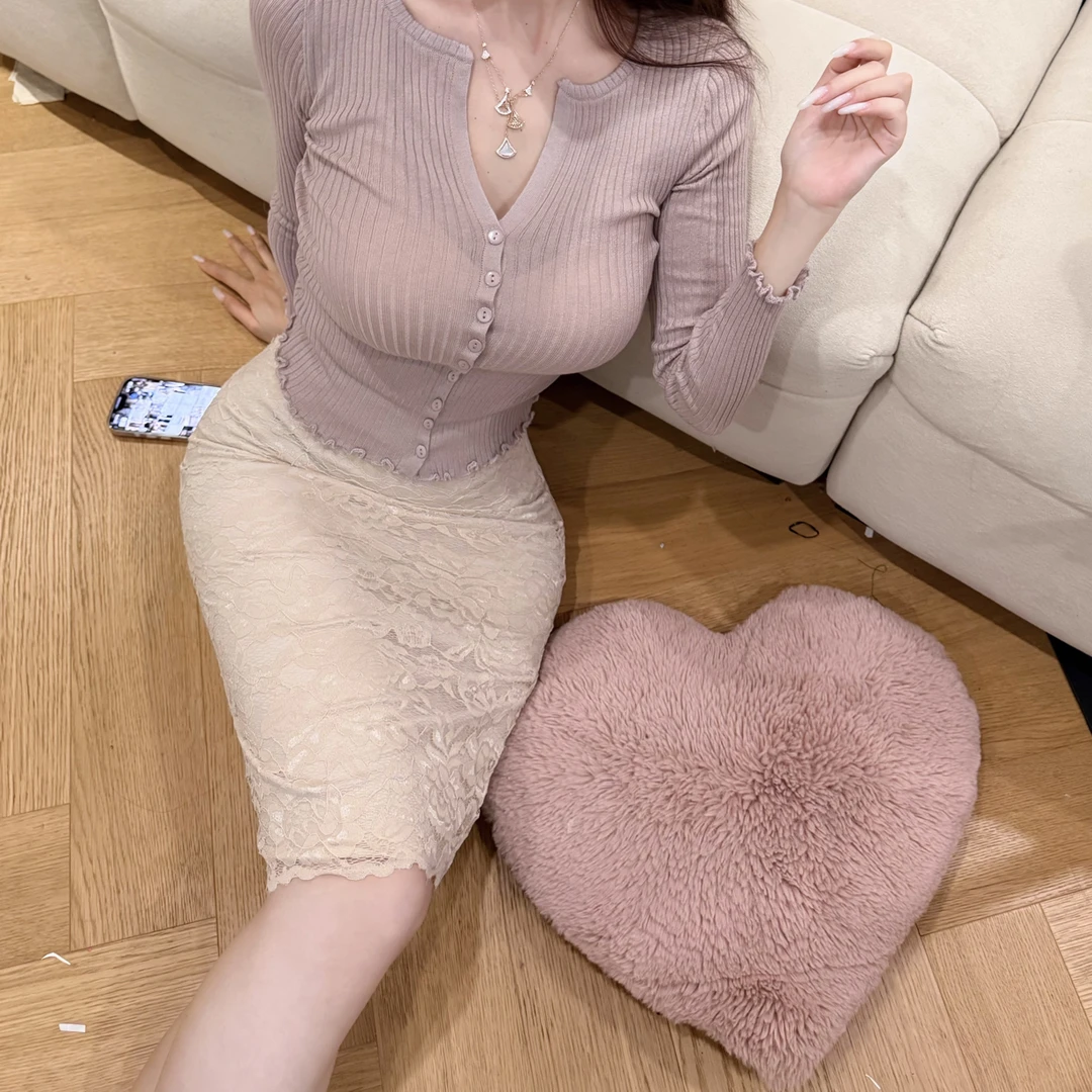 幼辣～［绵软蕾丝］肉粉丝巨纯欲温柔蕾丝包臀裙