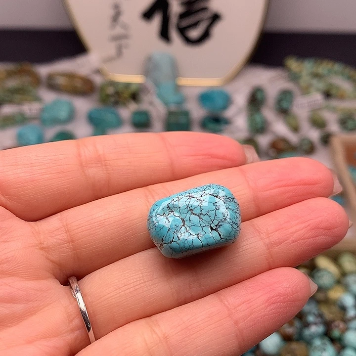 绿松石未镶嵌扣子