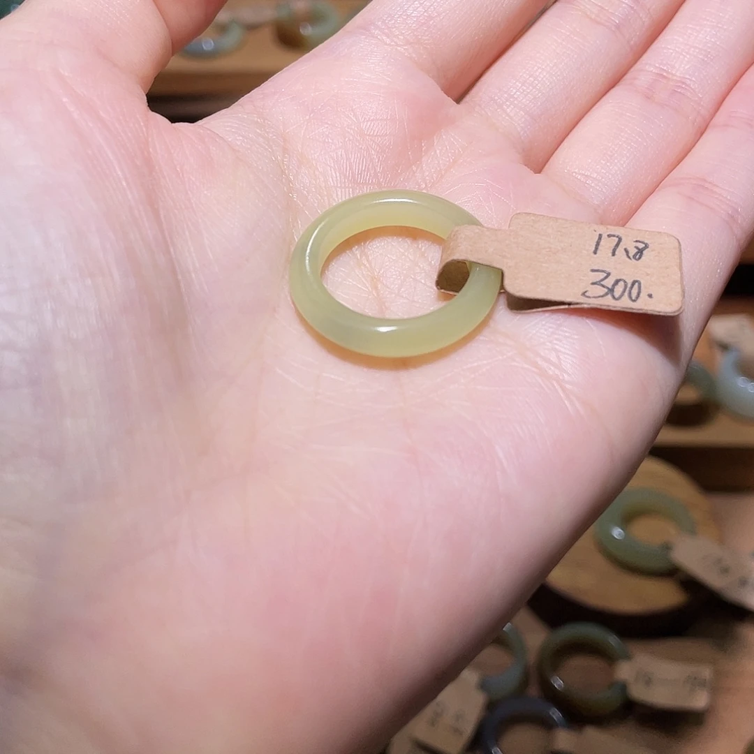 和田玉未镶嵌戒指17.8