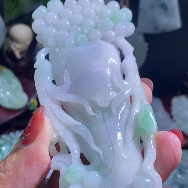 【闪购商品】颈饰未镶嵌翡翠人参