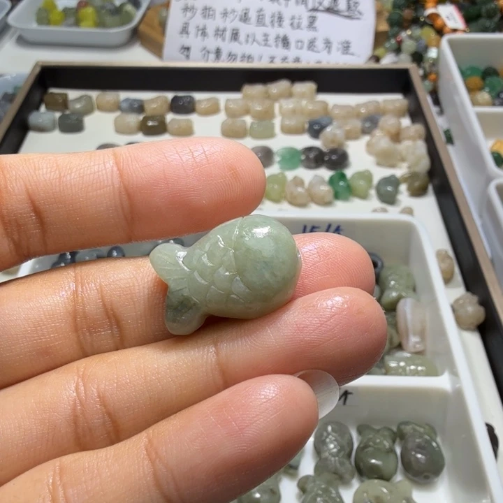 Y***w和田玉未镶嵌珠宝奇石