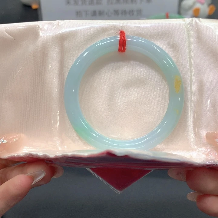 翡翠未镶嵌手镯51圆