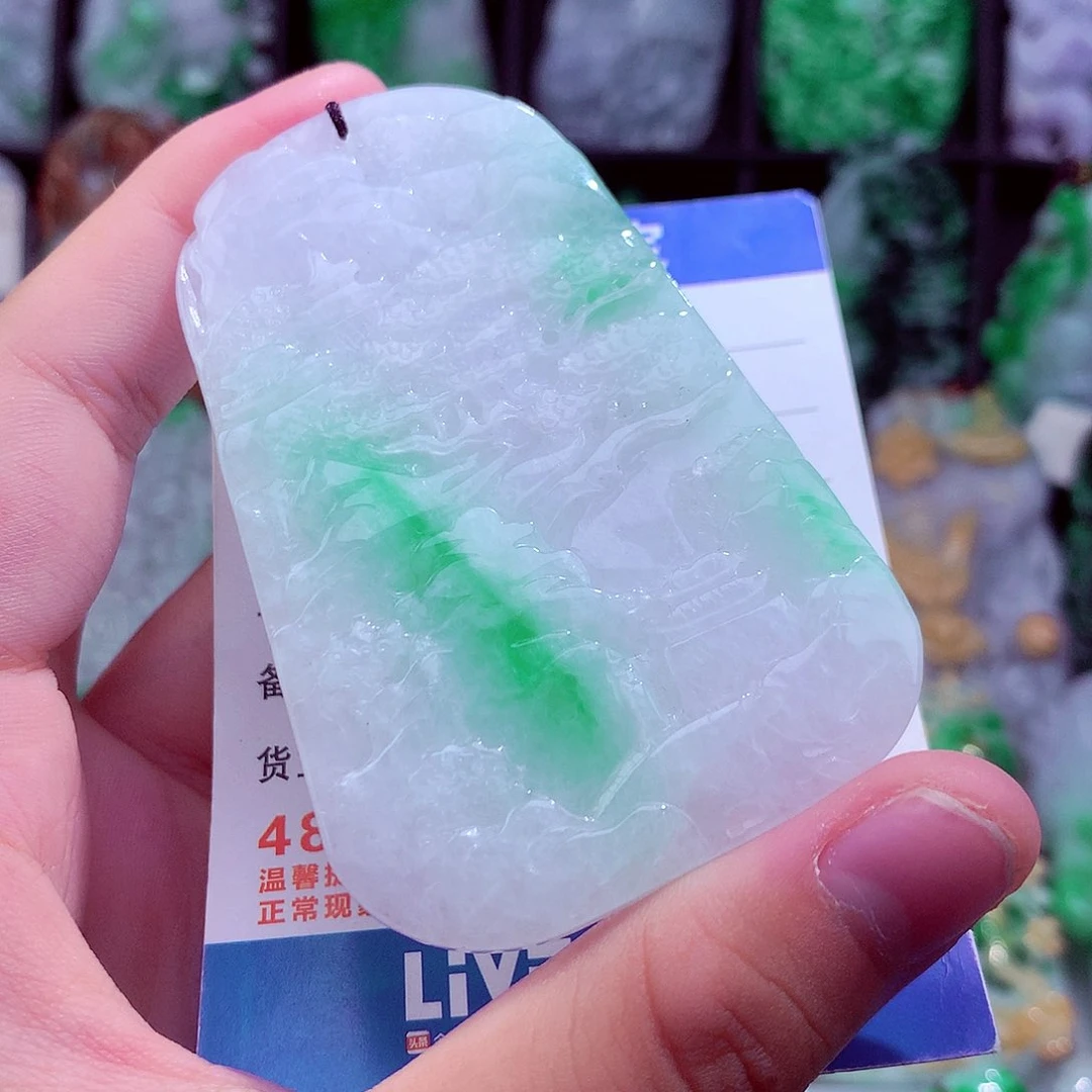 翡翠未镶嵌颈饰沉*挂件