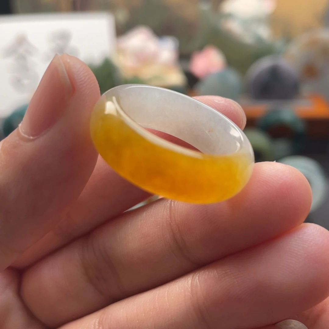 未镶嵌定制翡翠  红翡