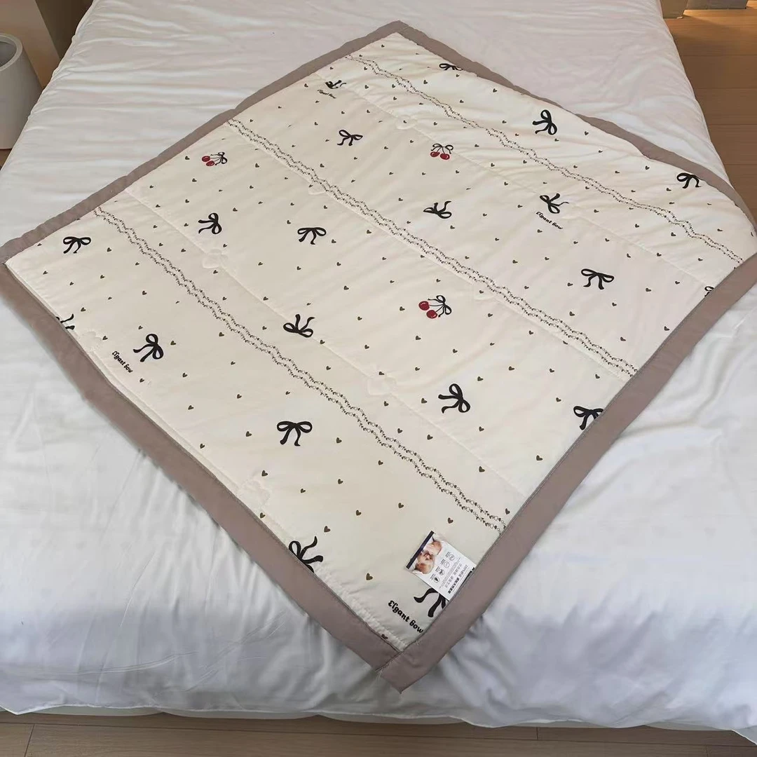 【 春秋被-樱桃情结-白】110*110cm高端恒温保暖被