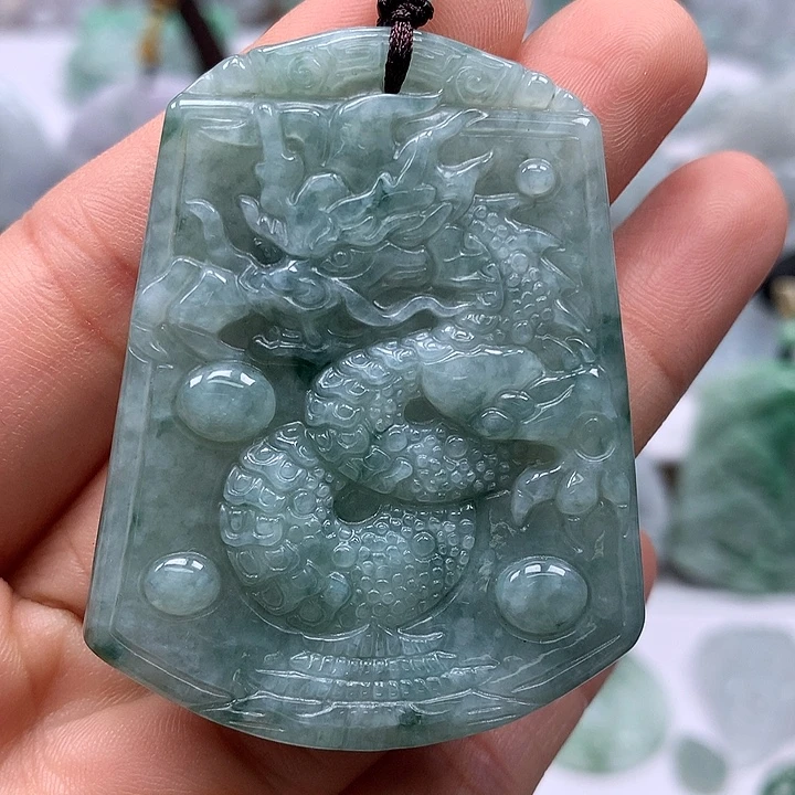 翡翠未镶嵌颈饰仿古龙行天下福利