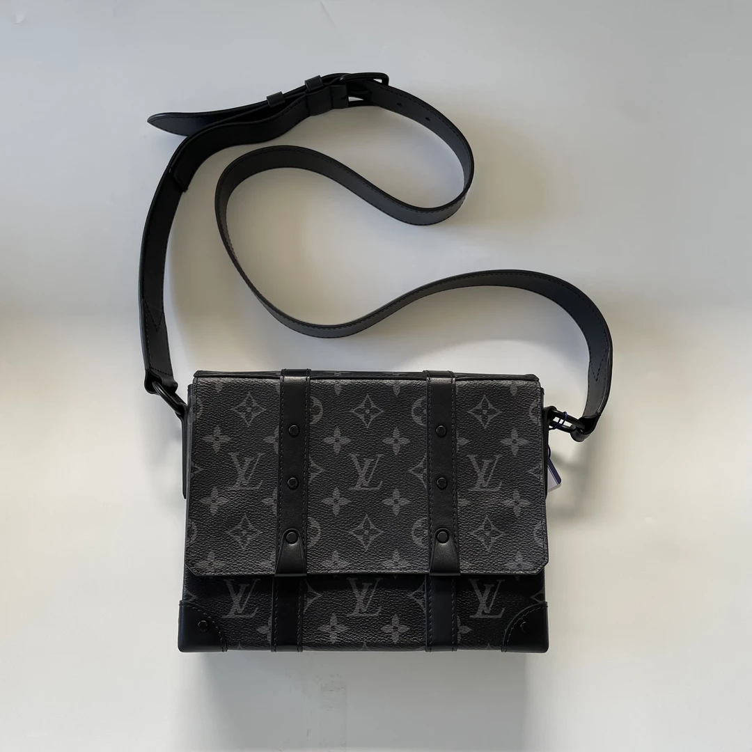 99新 LouisVuitton/路易威登 LV黑老花邮差包251-24/18/6