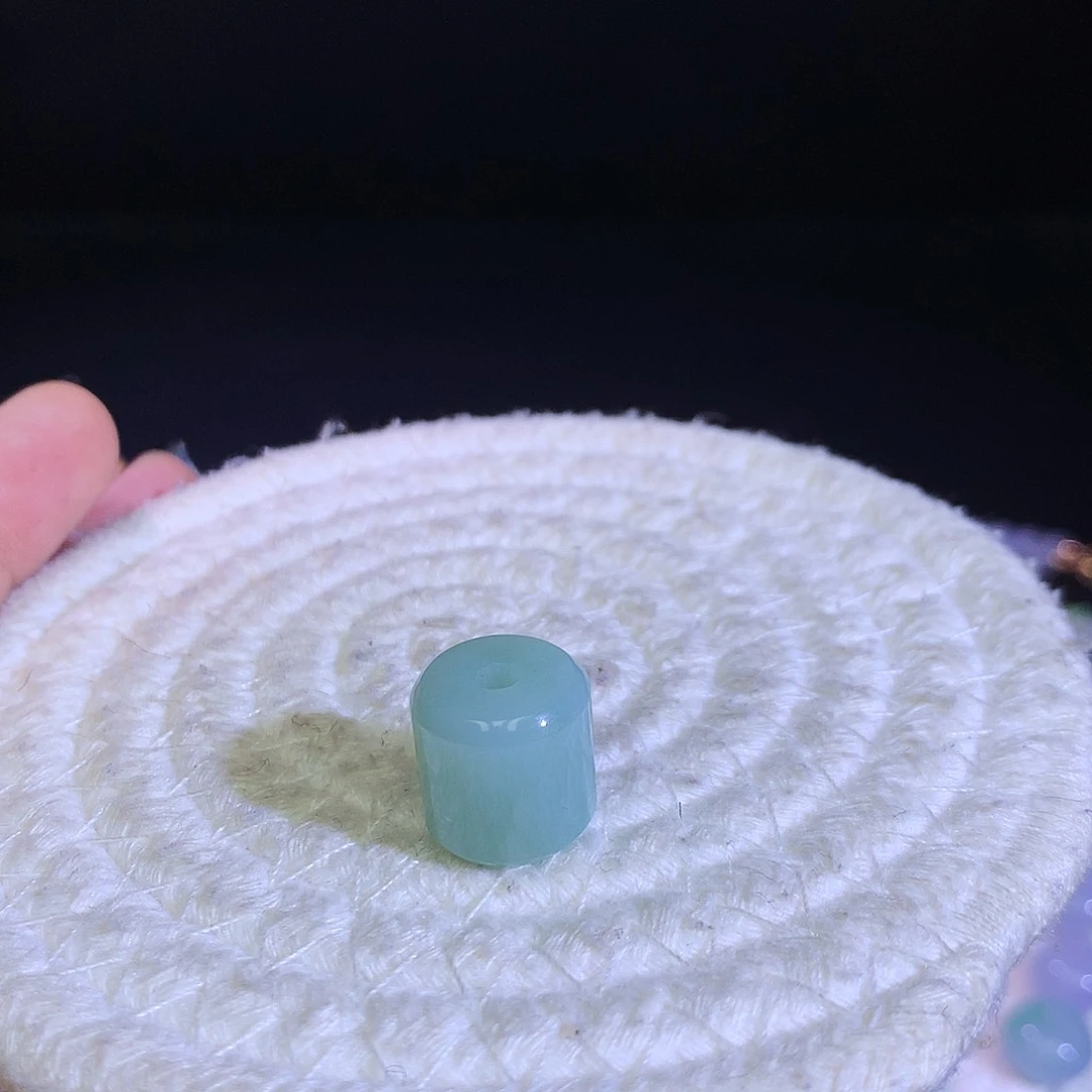 散珠翡翠天然缅甸翡翠桶珠卡13.8厚13.7细糯胶质感