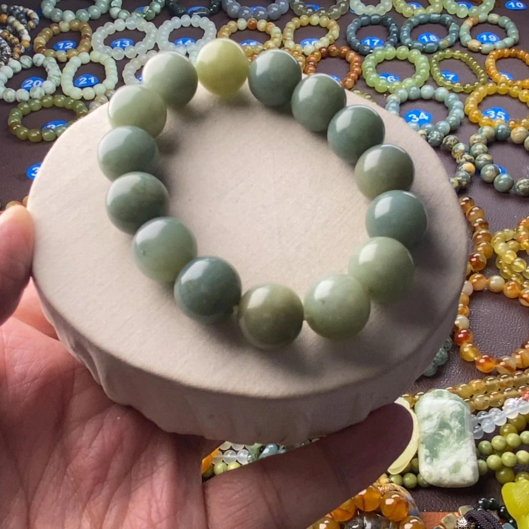 蛇纹石玉手串未镶嵌