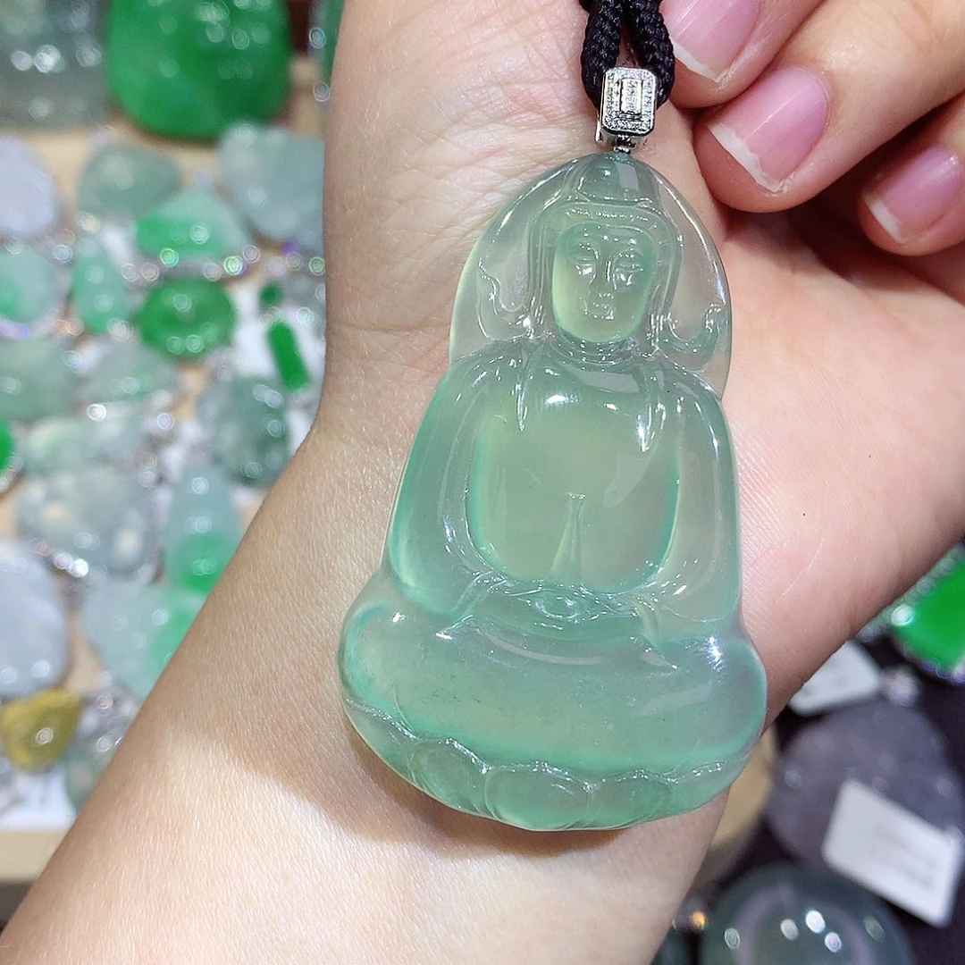 翡翠18K金镶嵌颈饰素衣