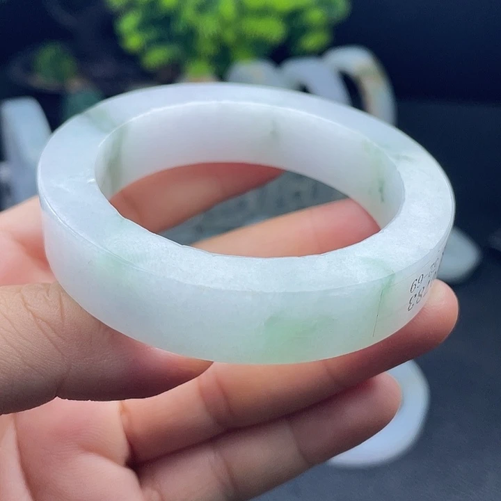 未镶嵌不退不换定制翡翠