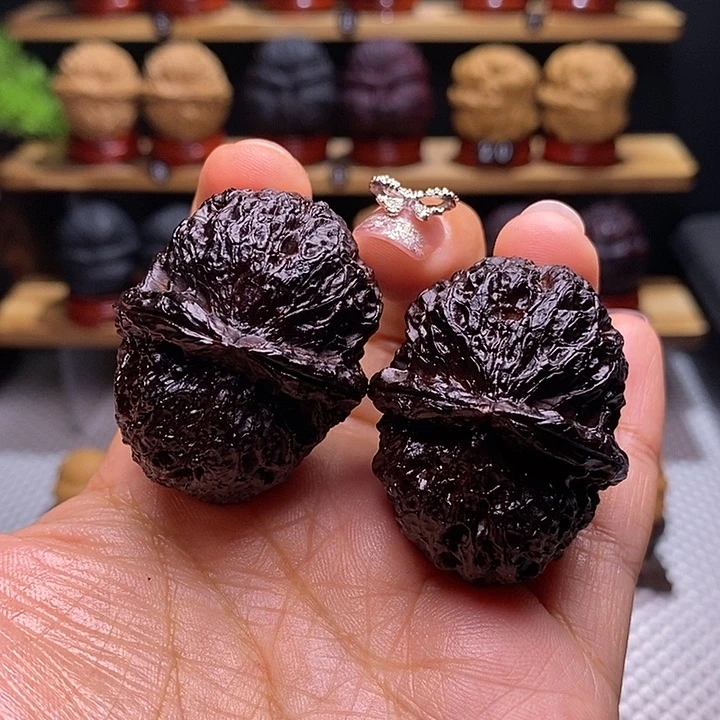 文玩核桃把件地焖元宝45