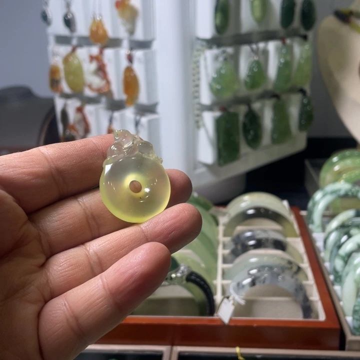 蛇纹石玉合金颈饰