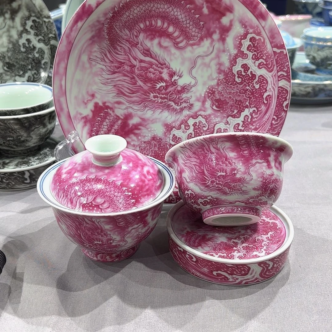 瓷片景德镇瓷器精品陈列