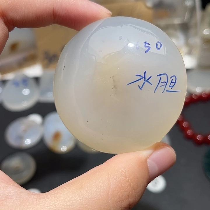 强***6玛瑙/玉髓颈饰未镶嵌