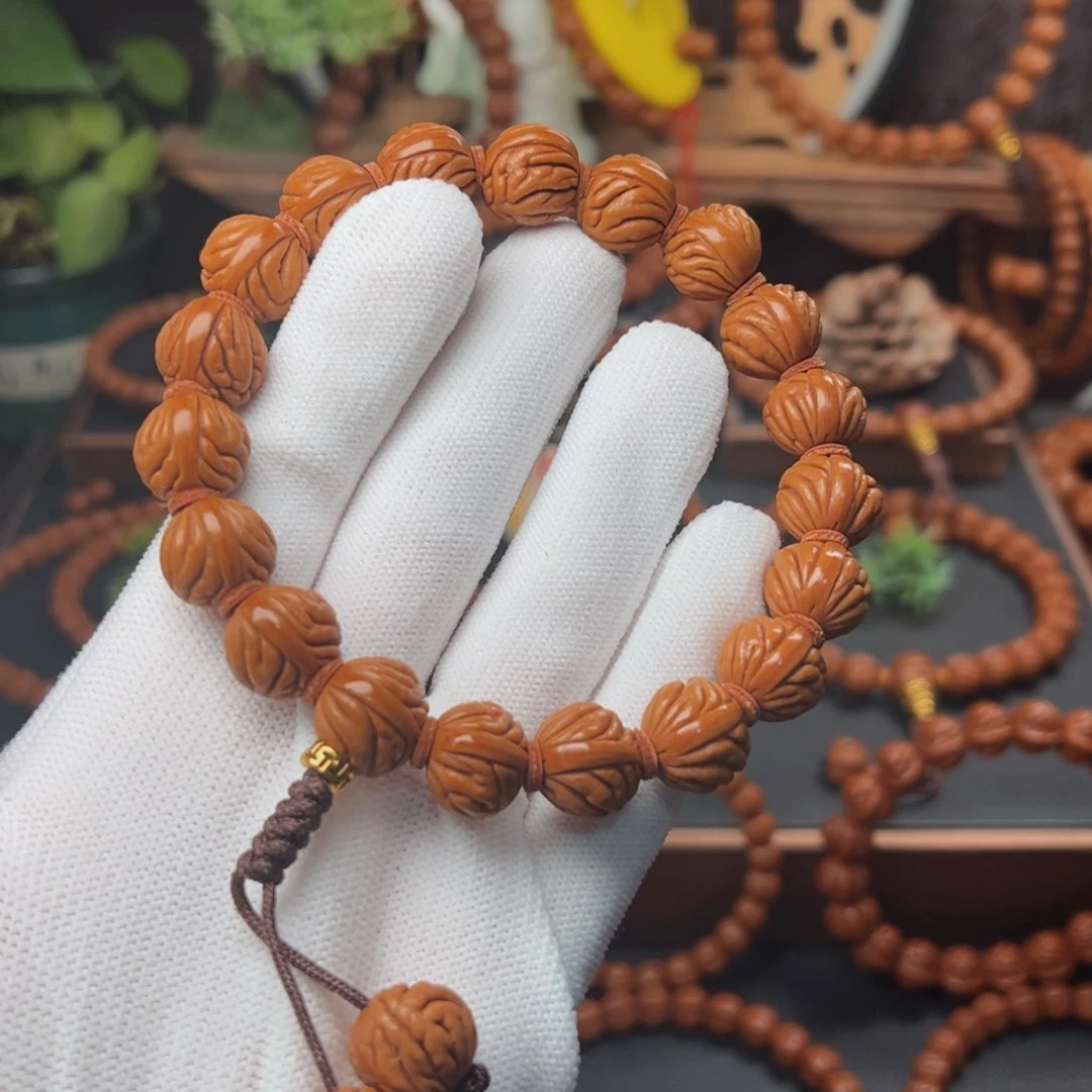 吊坠桃核1.4祥云手持