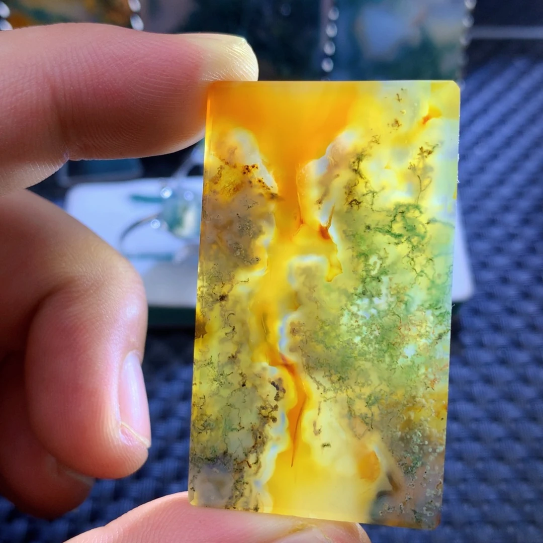 未镶嵌颈饰玛瑙/玉髓日*明