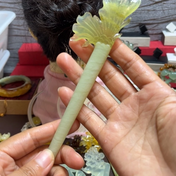 蛇纹石玉未镶嵌发簪