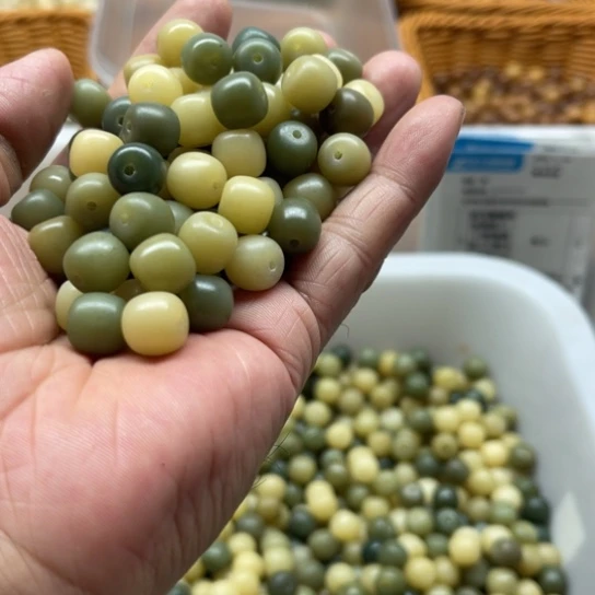 白玉菩提吊坠10/9青提渐变桶珠120颗