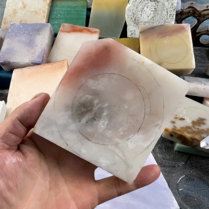 石英质玉未镶嵌珠宝半成品一口粉桃花酿