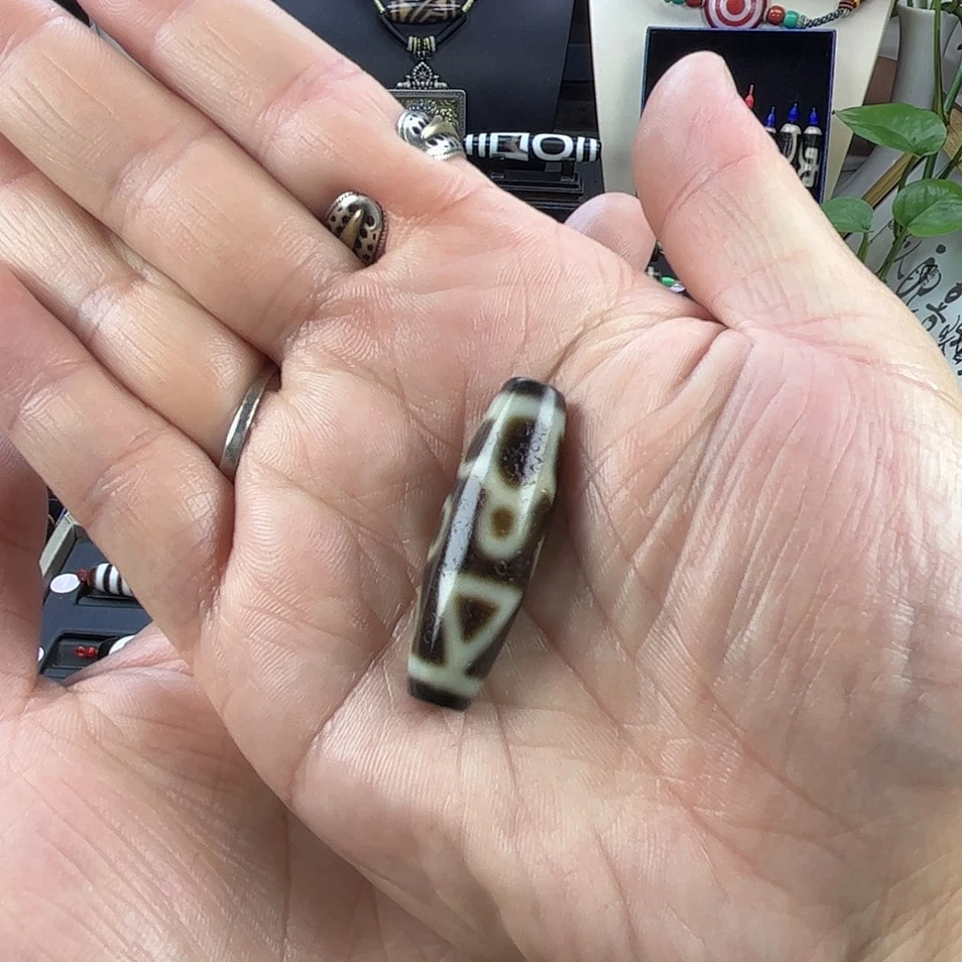 合金颈饰玛瑙/玉髓