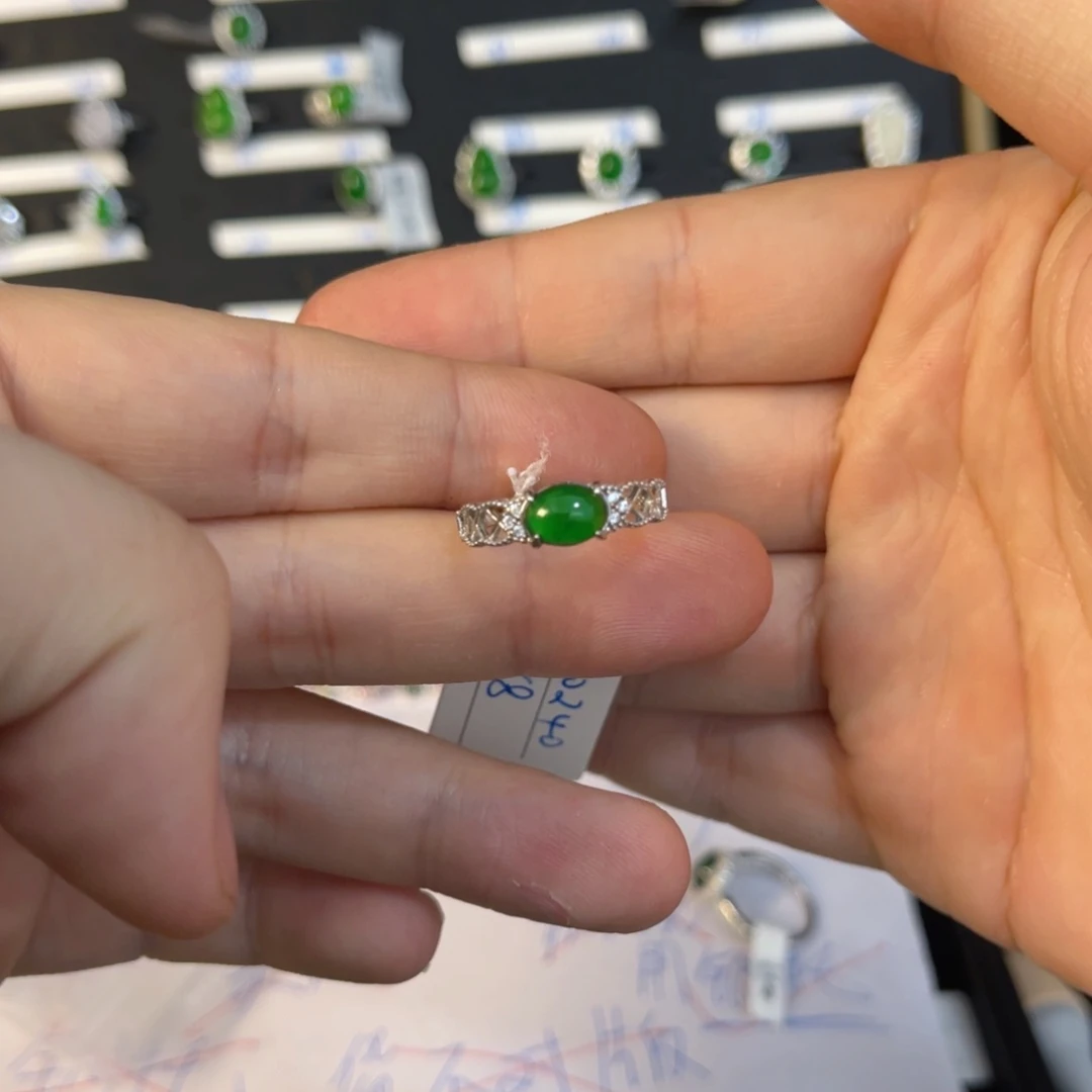 翡翠戒指银S925镶嵌似***年翡翠戒指