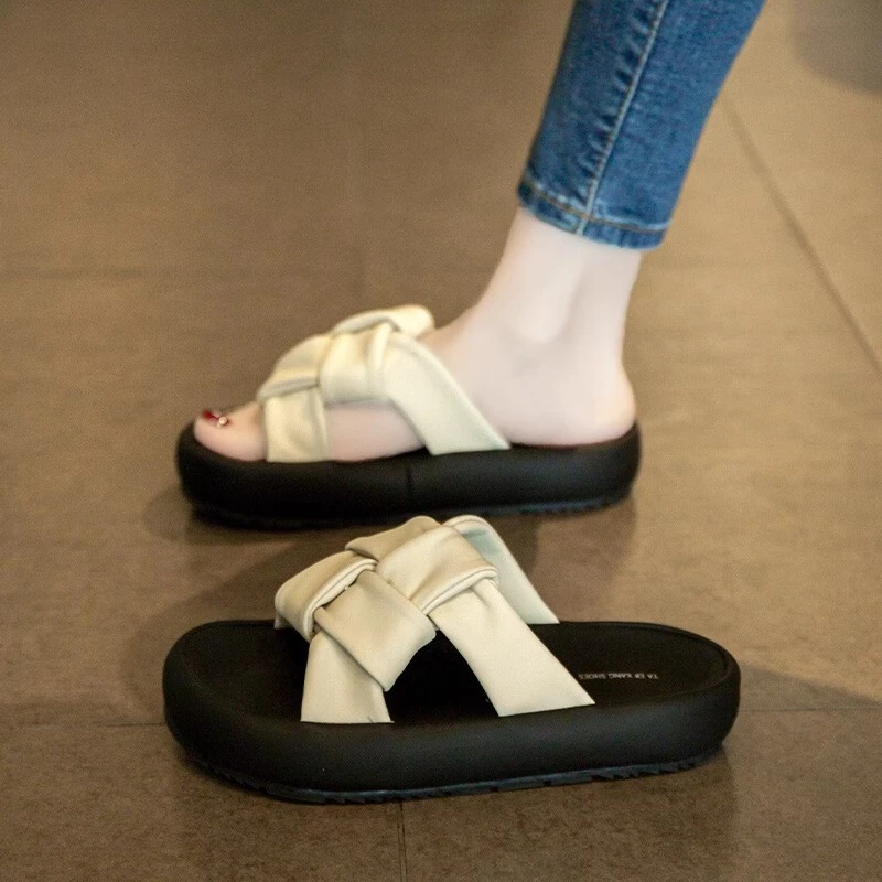 拖鞋女夏外穿2025新款时尚轻便网红爆款软底防滑孕妇一字凉拖鞋潮