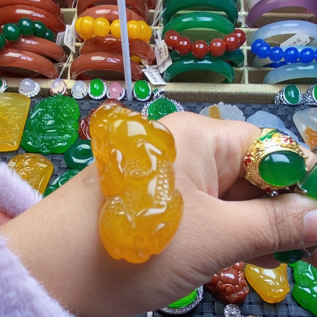 暖***城玛瑙/玉髓未镶嵌颈饰