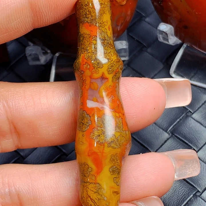 玛瑙/玉髓颈饰未镶嵌逸*